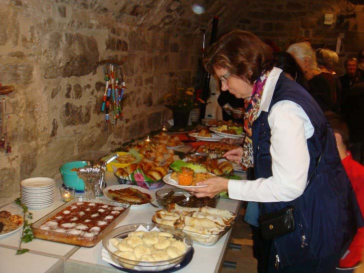 und ein vorzügliches Buffet und ein vorzügliches Buffet