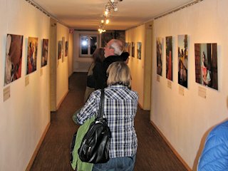 Foto-Ausstellung "Vergewaltigung als Kriegswaffe"
